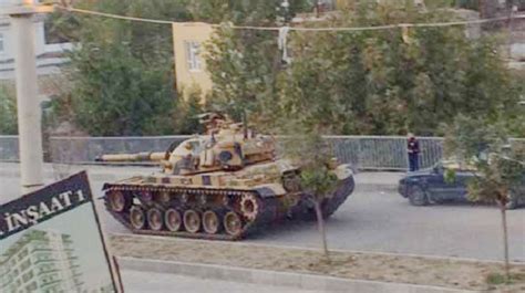 S­i­l­v­a­n­­d­a­ ­t­a­n­k­ ­d­e­s­t­e­k­l­i­ ­o­p­e­r­a­s­y­o­n­ ­b­a­ş­l­a­d­ı­